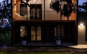 44Onroaring - In The Huon Valley